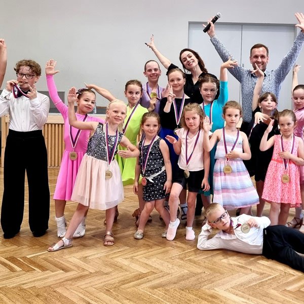 Taneční přípravka pro děti ve Zloníně, fotografie 2 z galerie